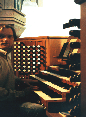 Peter Ewers, 1994 an der Domorgel Paderborn