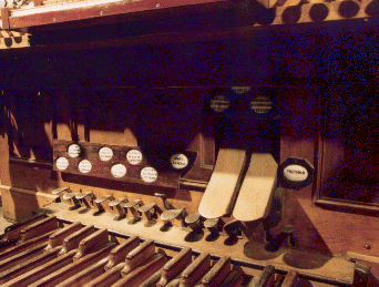 verlag peter ewers - Tritte der Schyven-Orgel in Notre-Dame de Laeken, Brüssel